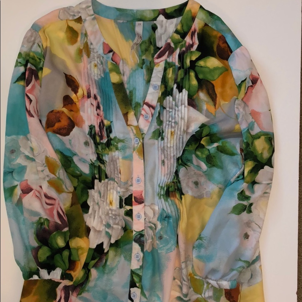 Melissa McCarthy 2x Floral Blouse Button Up
